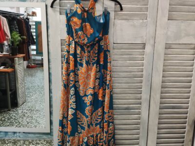 Γυναικεία ρούχα από κλείσιμο επιχείρησης